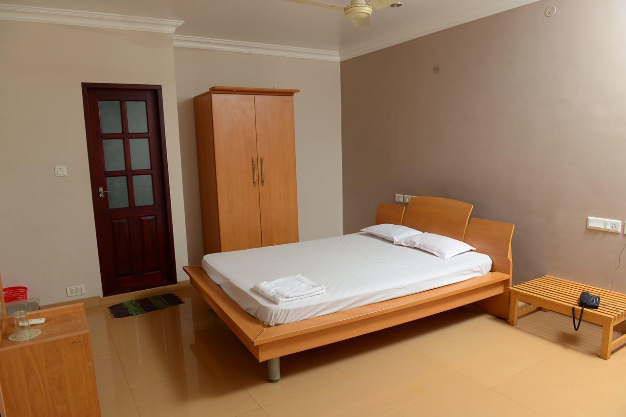 Mascot Paradise City Hotel Tellicherry Buitenkant foto